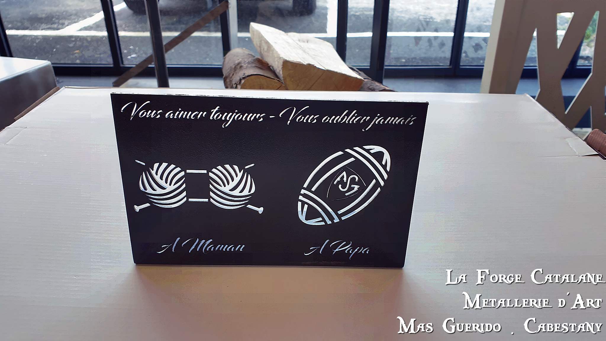 Decoupe laser funeraire selon croquis client forge catalane.jpg